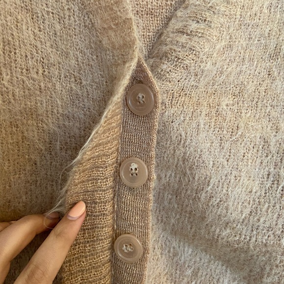 Cropped Cardigan - Picture 5 of 5